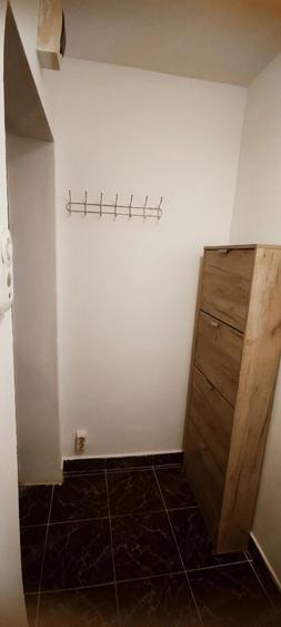 Apartament cu 2 camere semidecomandat în P-ța Doina
