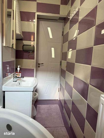 Apartament cu 2 camere în Micro 6