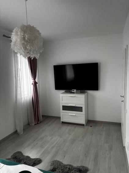 Apartament cu 2 camere decomandat în Florești
