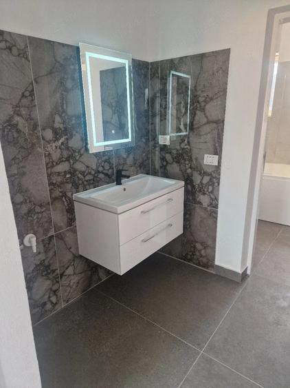 Casă cu 3 camere cu Teren 480 Mp în Utvin