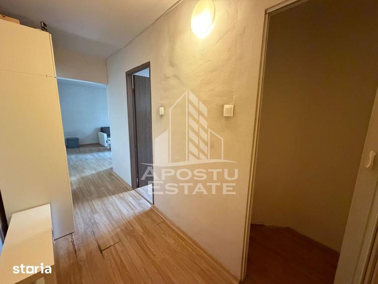 Apartament cu 2 camere în Mehala