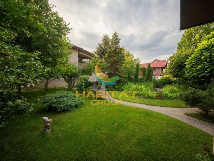 Casă individuală cu 8 camere cu Piscina în Central
