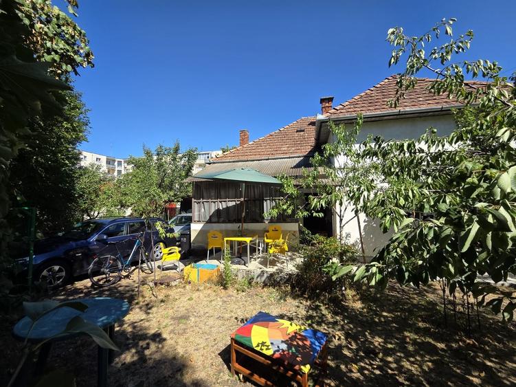 Casă cu 3 camere în Grigorescu