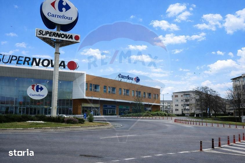 Spațiu comercial, de 83 mp, în Letea