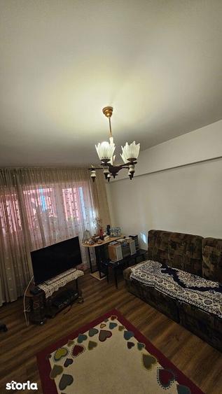 Blv BUCURESTI - 2 camere decomandat ,7/8 , liber -71500 euro - 8
