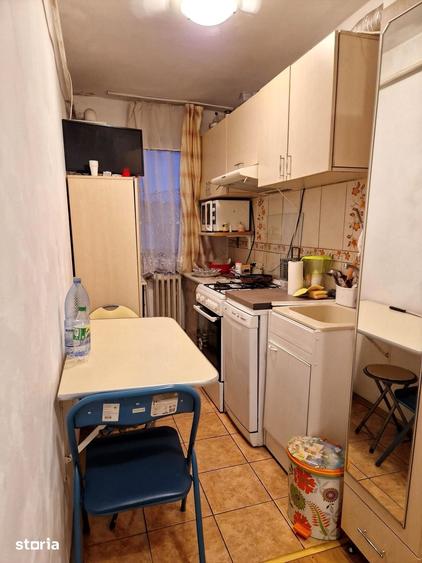 Apartament cu 2 camere semidecomandat în Est