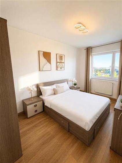 Apartament cu 2 camere decomandat în Tractorul