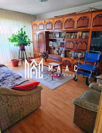 Apartament cu 3 camere decomandat, mobilat în Ostroveni