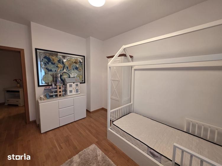 Apartament cu 4 camere în Herăstrău