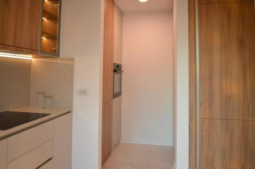 Apartament cu 3 camere decomandat, mobilat în Floreasca