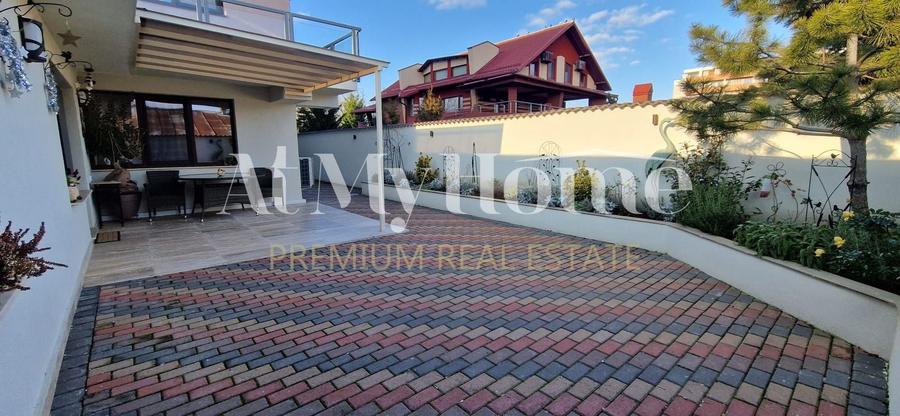 Apartament cu 3 camere decomandat, mobilat în Băneasa