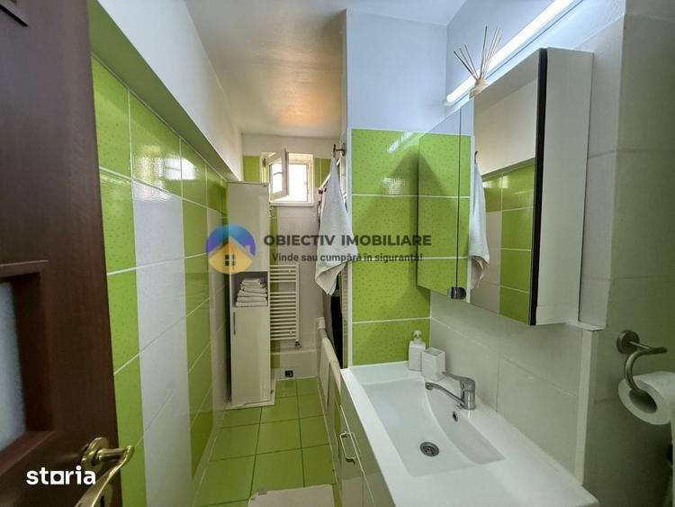 Apartament cu 3 camere semidecomandat în Central