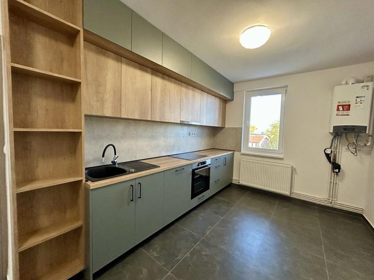 Apartament cu 2 camere decomandat, mobilat în Central