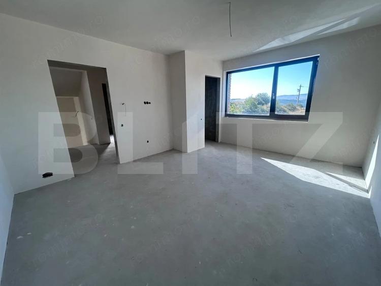 Casă cu 5 camere cu Teren 458 Mp în Central