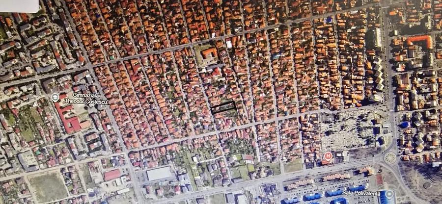 Teren de 613 mp, în Central