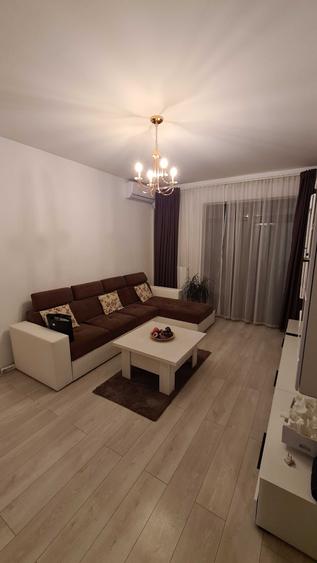 Apartament cu 2 camere decomandat în Exterior Vest