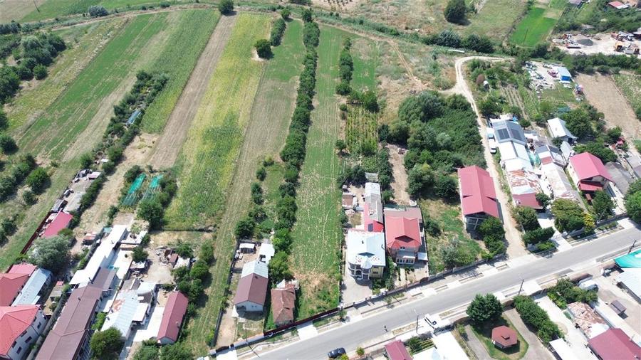 Teren Construcții intravilan de 4699 mp, în Milcovul