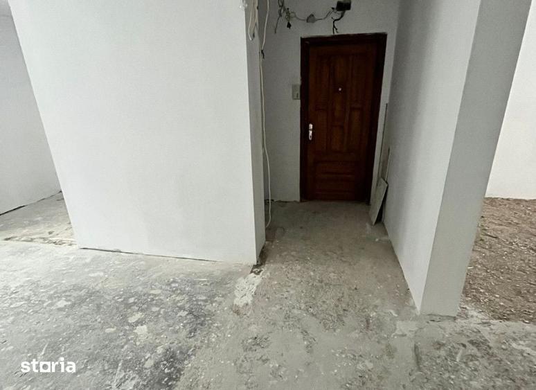 Apartament cu 3 camere în Calea Romanului