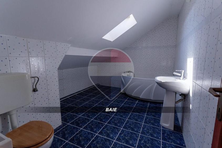 Apartament cu 6 camere decomandat, mobilat în Central