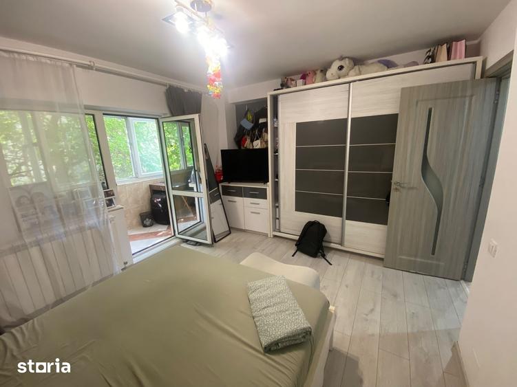 Apartament cu 3 camere în Baicului