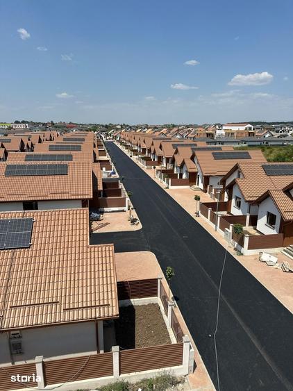 Casă cu 4 camere cu Teren 295 Mp în Central