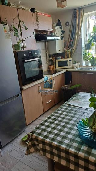 Apartament cu 3 camere decomandat în Sângeorgiu de Mureș