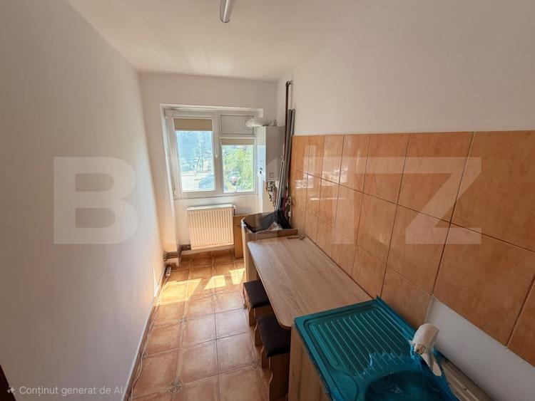 Apartament cu 2 camere semidecomandat, mobilat în Micro 6