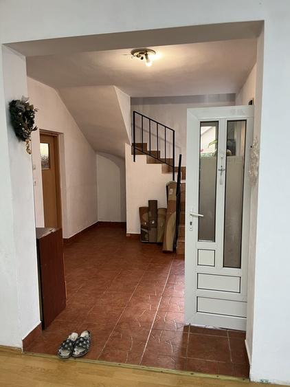 Casă cu 3 camere cu Teren 200 Mp în Iris
