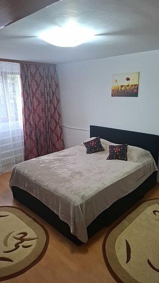 Garsonieră decomandată în Sud