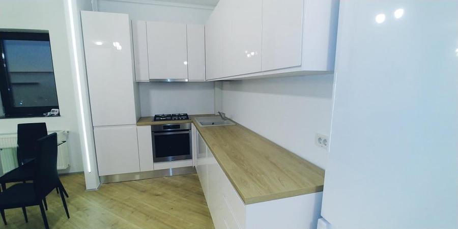 Apartament cu 3 camere decomandat, mobilat în Pipera