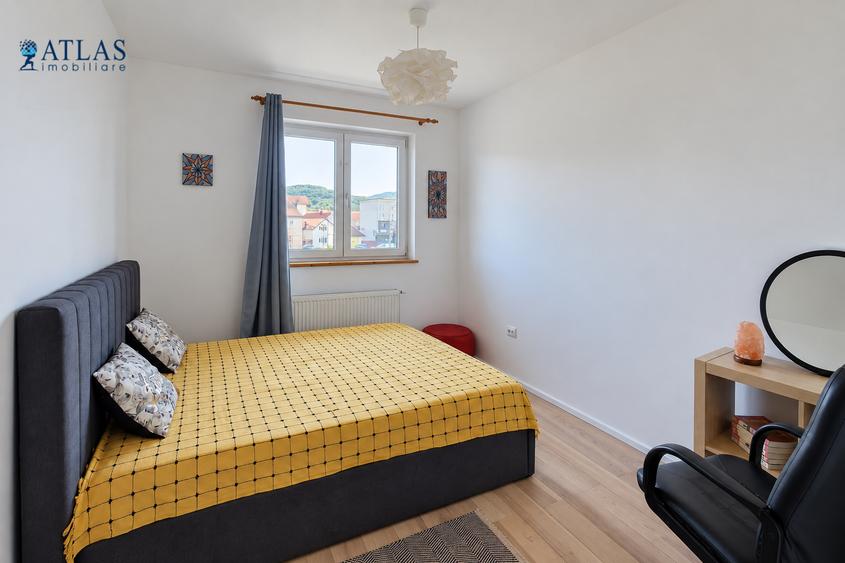 Apartament cu 3 camere decomandat în Bartolomeu