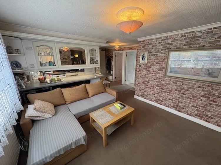 Apartament de 2 camere de vanzare in zona Rahova - 2