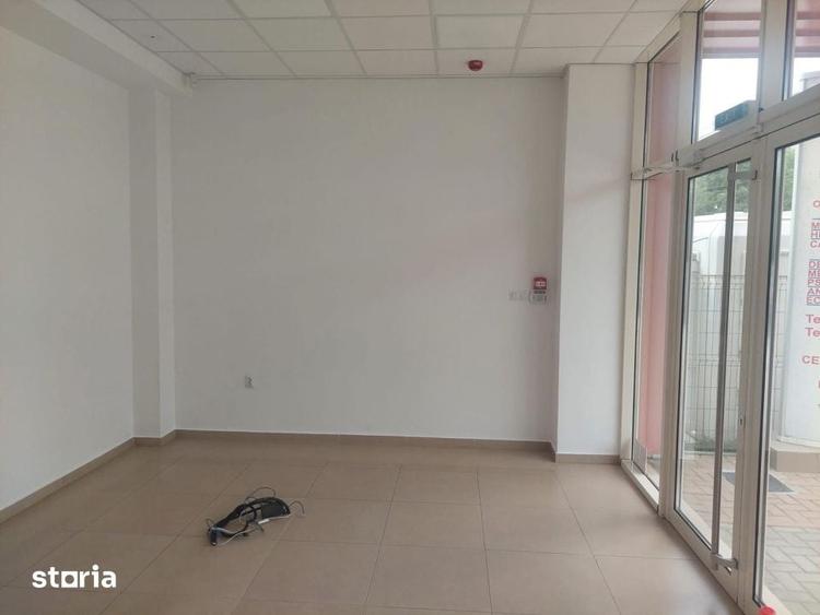 Spațiu comercial, de 84 mp, în Calea București