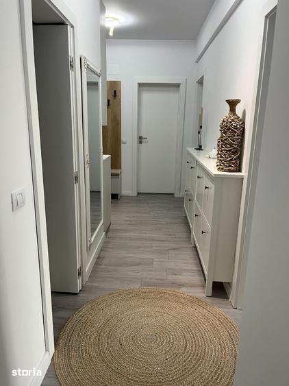 Apartament cu 3 camere în Calea București