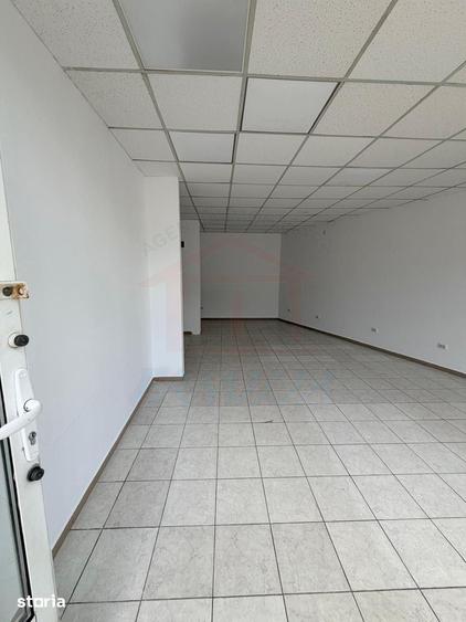 Spațiu comercial, de 53 mp, în Micro 21