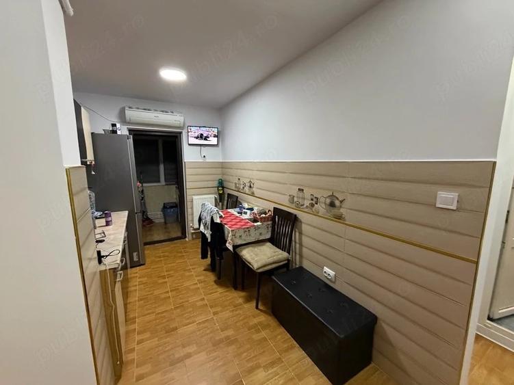 Apartament cu 2 camere decomandat în Exterior Vest