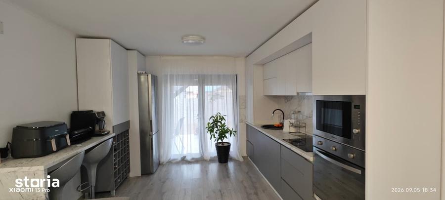 Casă cu 3 camere cu Teren 590 Mp în Sântandrei