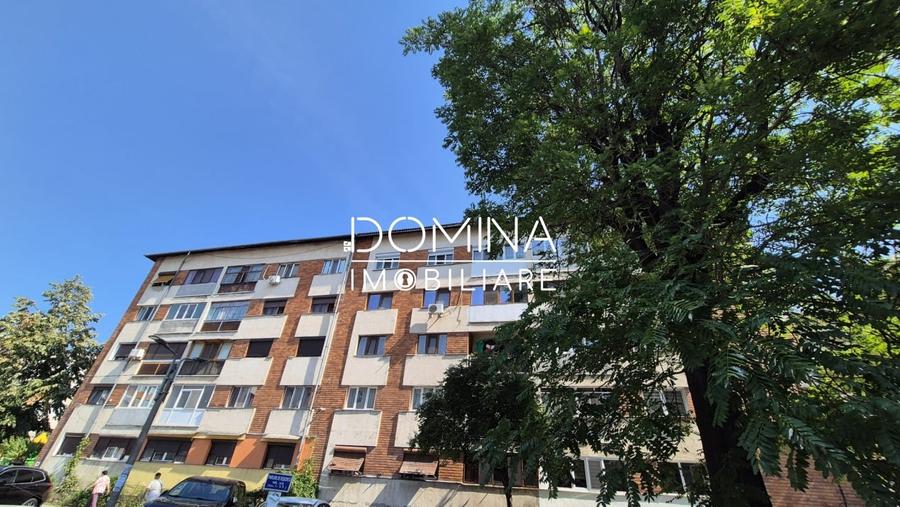 Închiriere apartament 3 camere, zonă centrală, strada Nicolae Bălcescu - 10