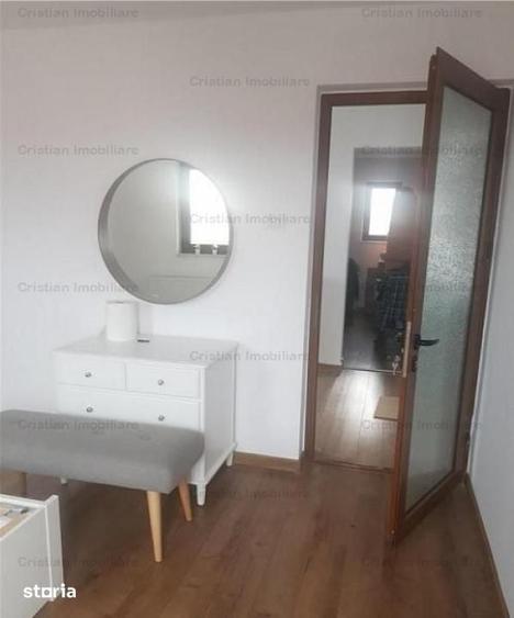 Casă cu 5 camere cu Teren 600 Mp în Cazasu