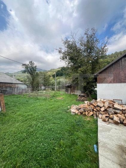 Casă individuală cu 9 camere cu Canalizare în Exterior Nord