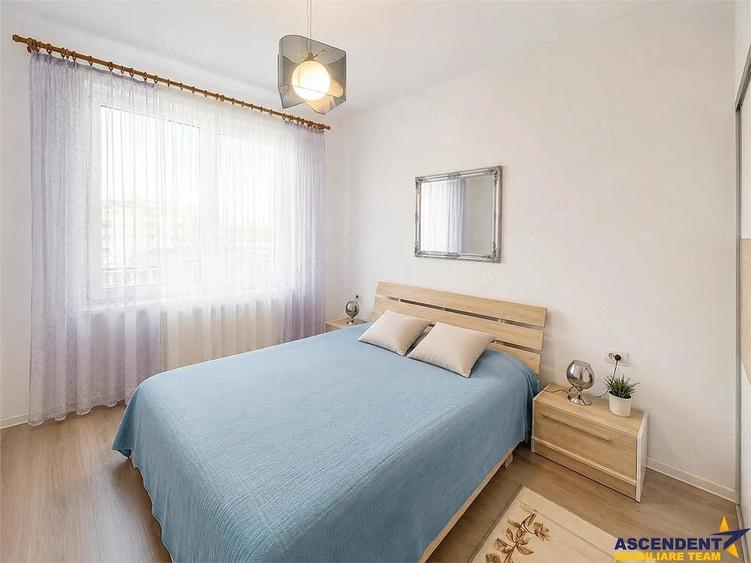 Apartament cu 2 camere decomandat în Tractorul