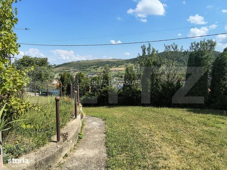 Casa de vanzare, 244 mp, teren 7729 mp, zona Ocna Dejului