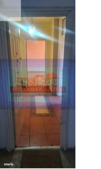 Apartament cu 3 camere decomandat în 13 Septembrie