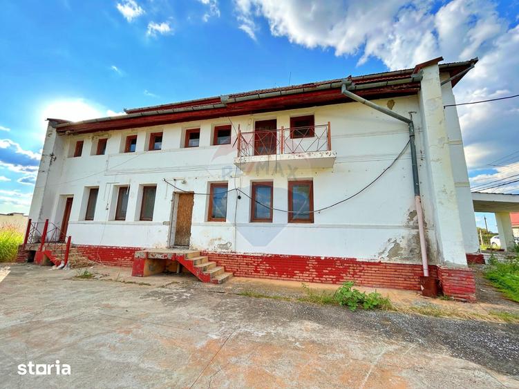 Spațiu comercial, de 728 mp, în Central