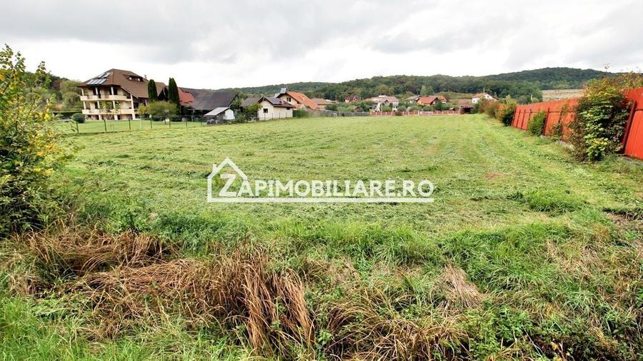Teren Construcții intravilan de 5400 mp, în Corunca