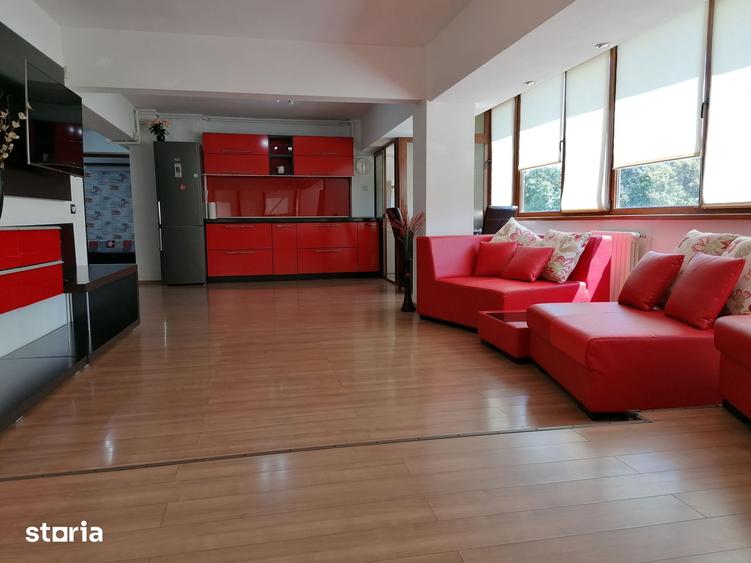 Apartament cu 3 camere, mobilat în Tomis III