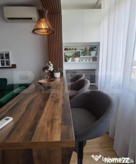 Apartament cu 3 camere decomandat în Central