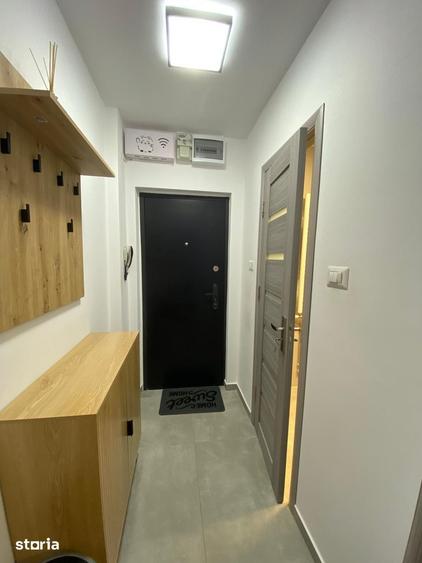 Garsonieră semidecomandată în Craiovița Nouă