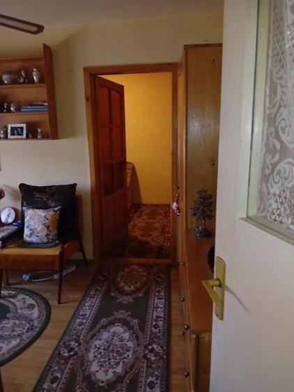 Apartament cu 2 camere semidecomandat în Grădiște