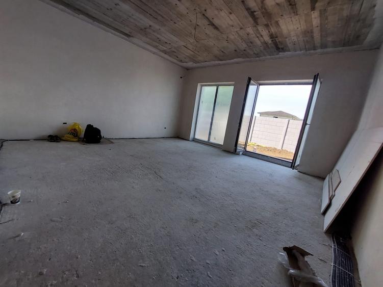 Duplex cu 4 camere cu Teren 270 Mp în Rahova